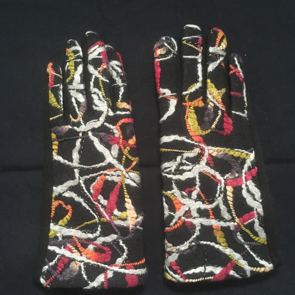 Renee’s NYC black gloves